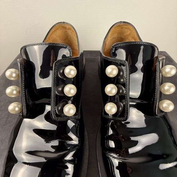 Givenchy Pearl Embellished Patent Leather Oxfords – Made in Italy